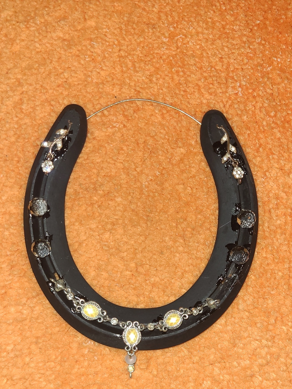 Black Horseshoe Wall Decor